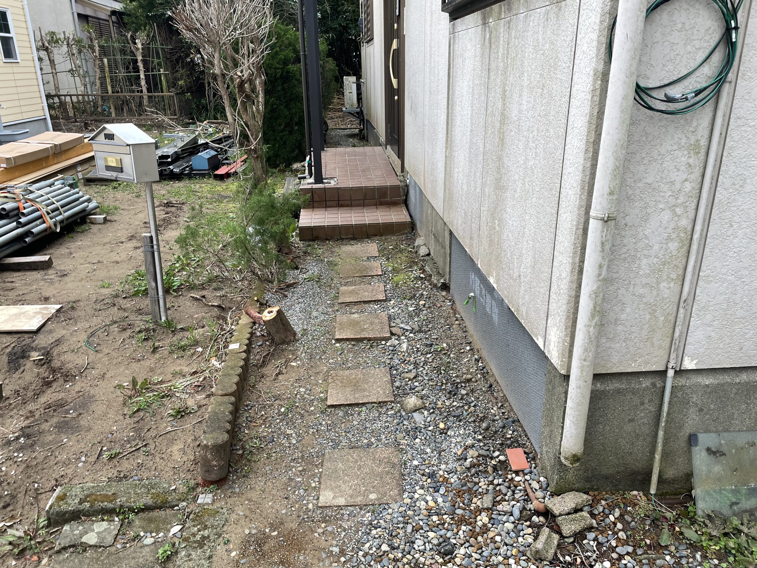 ①