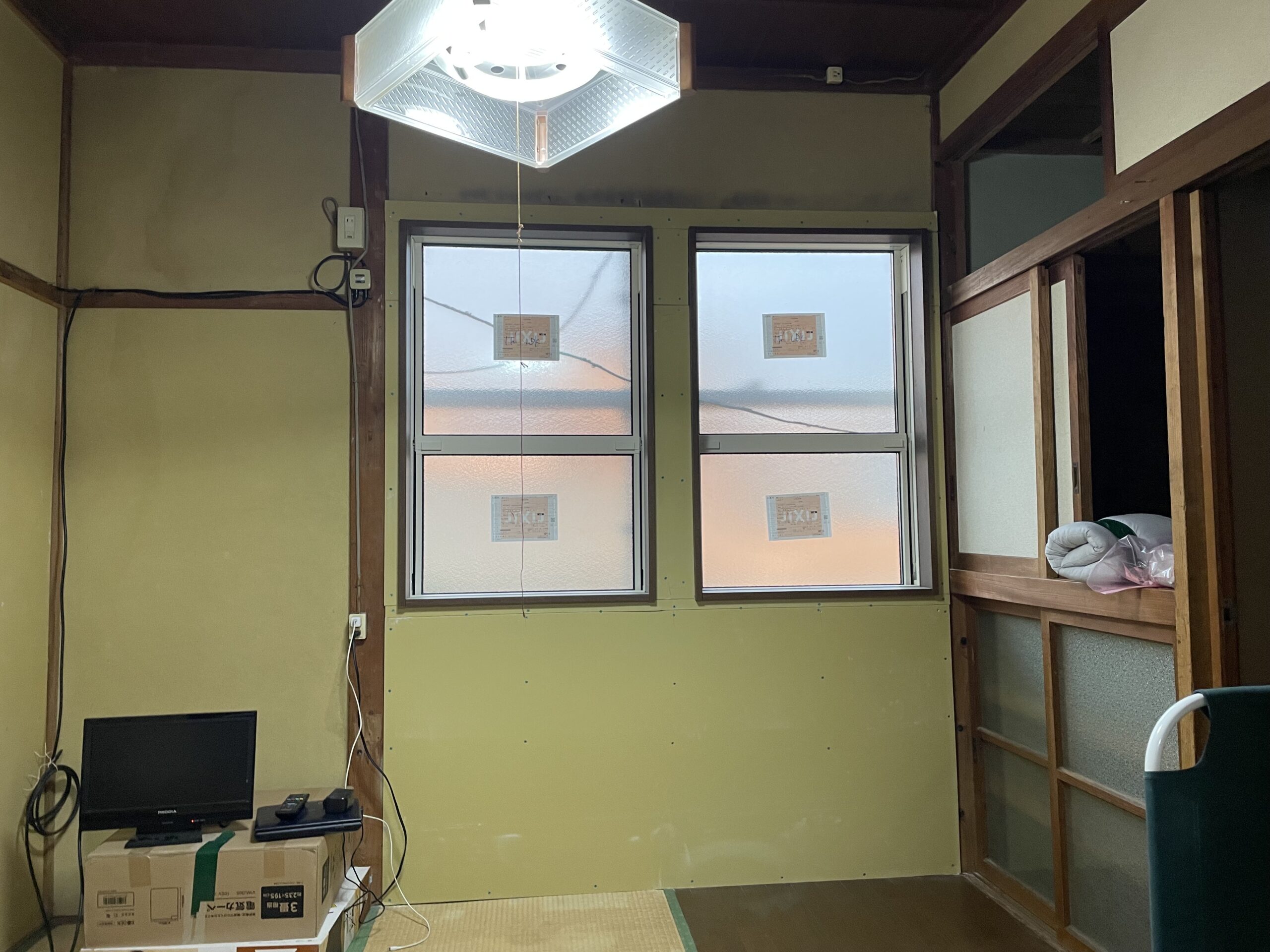 ④
